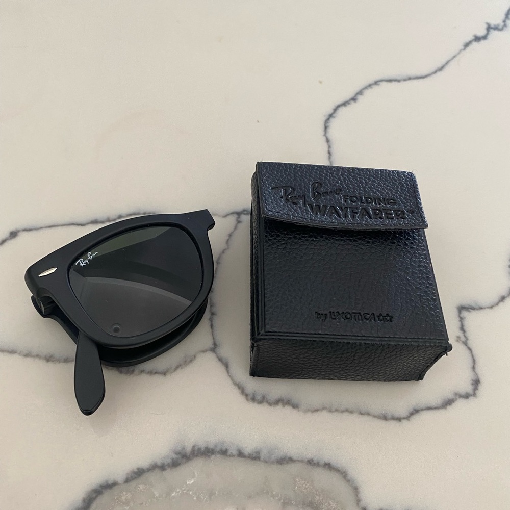 Ray ban folding wayfarer sunglasses
